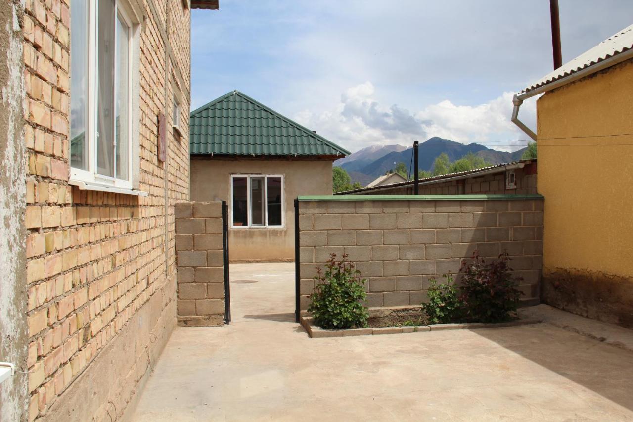 Guest House Semetei Bokonbayevo 외부 사진