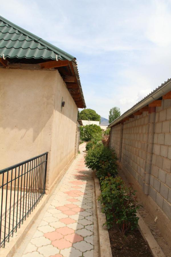 Guest House Semetei Bokonbayevo 외부 사진